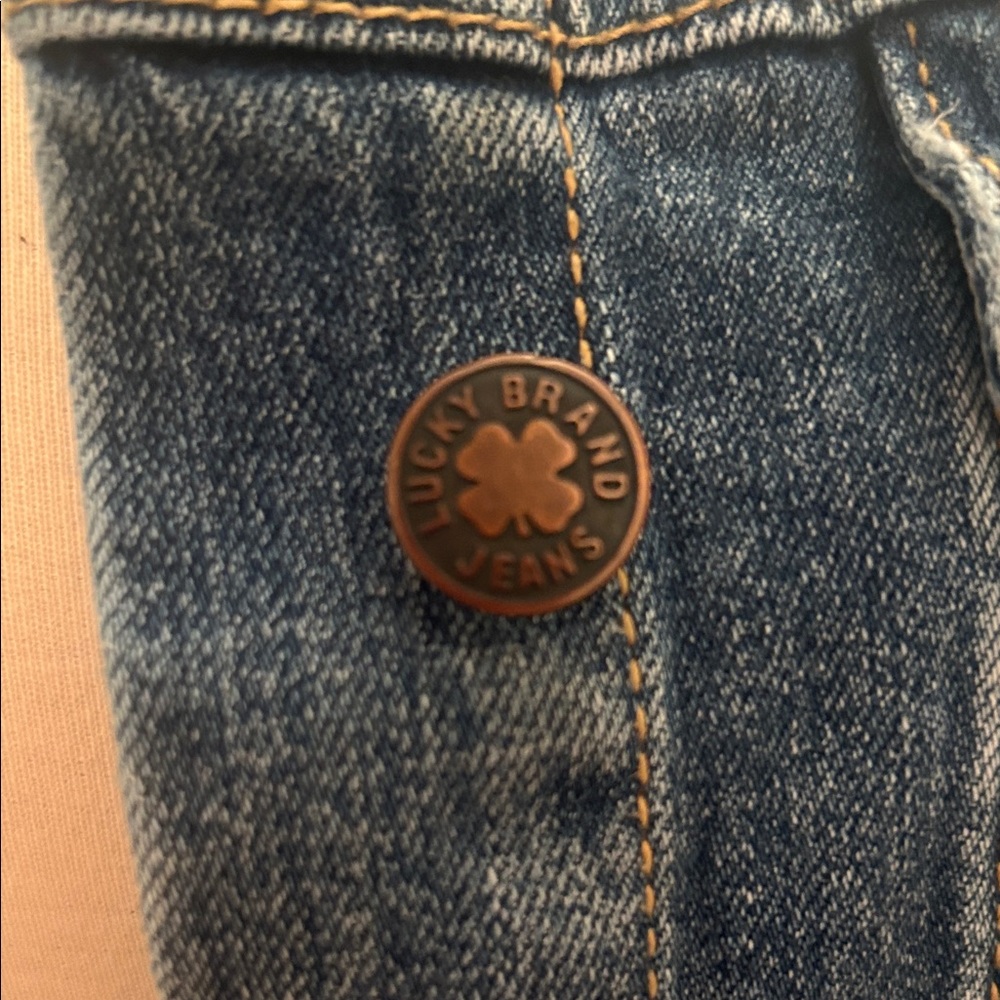 LUCKY BRAND🍀Classic Blue Denim Jacket Size Small💙 - Picture 9 of 15